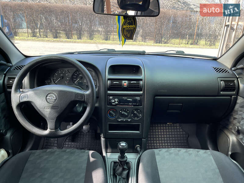 Хетчбек Opel Astra 2003 в Миколаєві