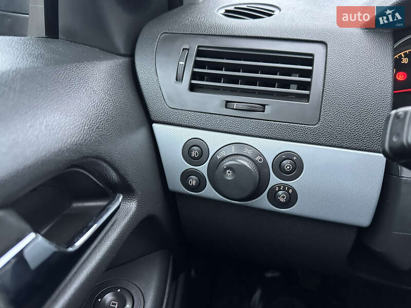 Универсал Opel Astra 2007 в Ивано-Франковске