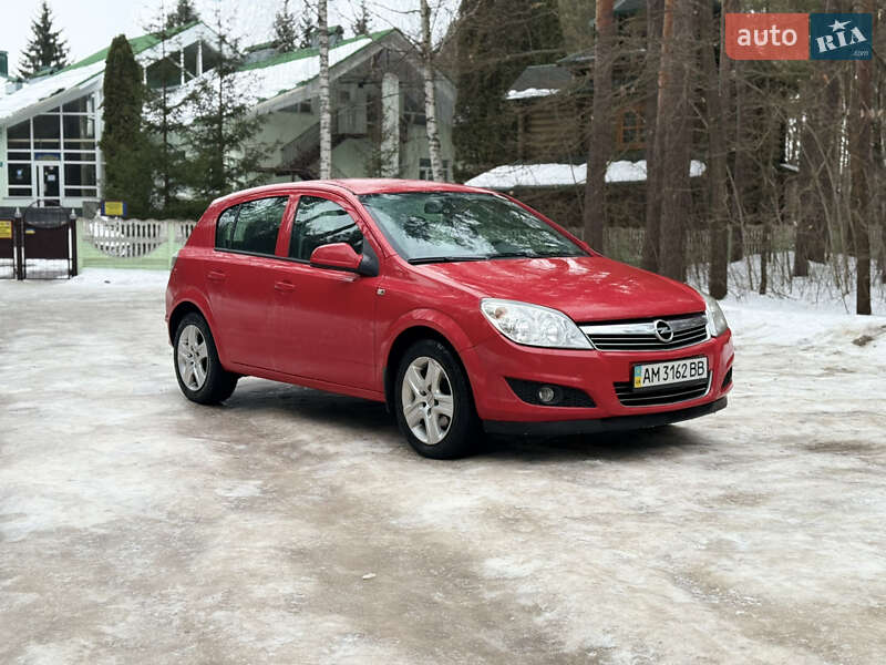 Хэтчбек Opel Astra 2009 в Житомире