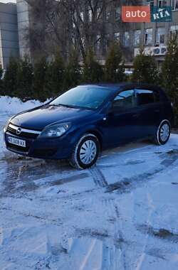 Хетчбек Opel Astra 2006 в Дніпрі
