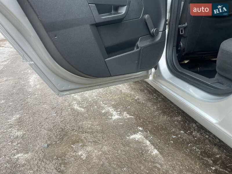 Универсал Opel Astra 2009 в Ровно