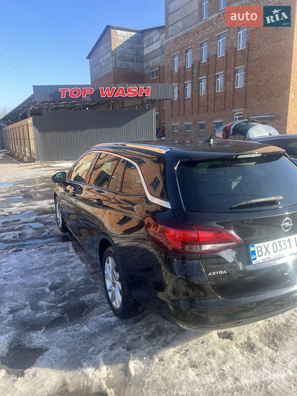 Универсал Opel Astra 2018 в Староконстантинове