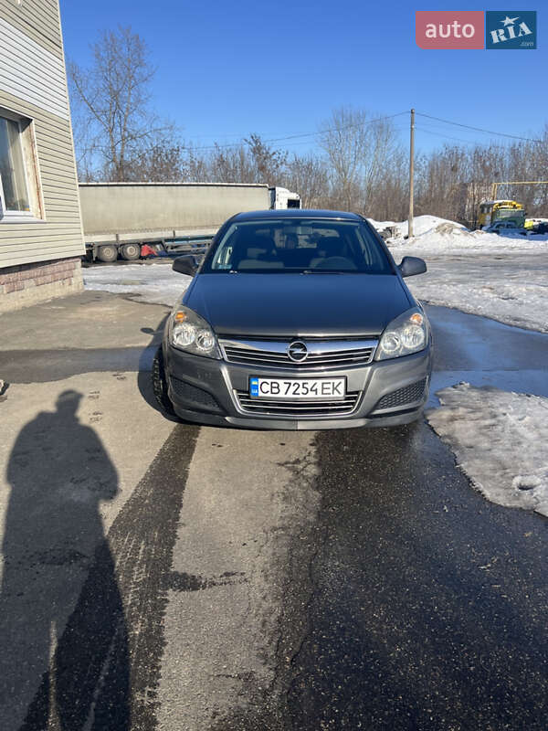 Opel Astra 2010