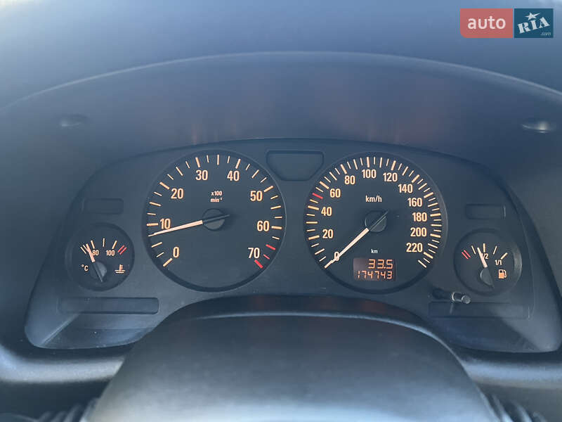 Седан Opel Astra 2007 в Городке