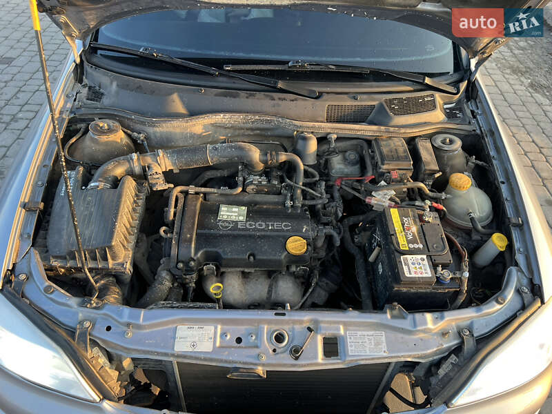 Седан Opel Astra 2007 в Городке