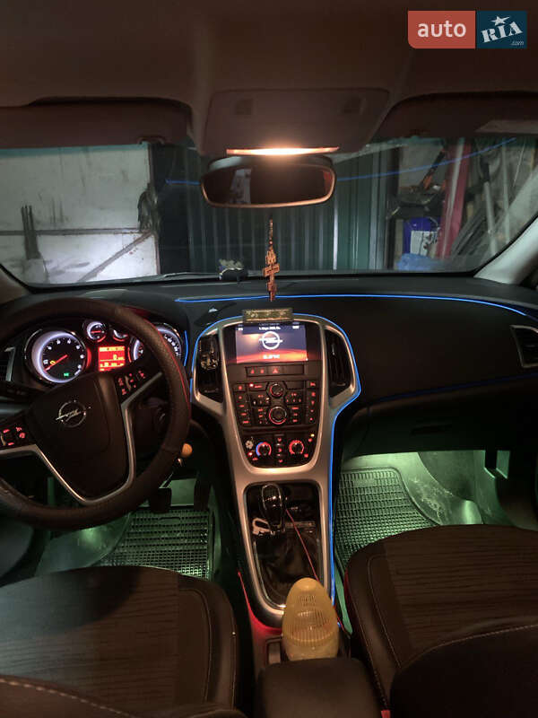 Универсал Opel Astra 2014 в Житомире фото 15 Универсал Opel Astra 2014 в Житомире
