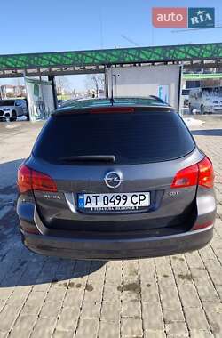 Универсал Opel Astra 2011 в Ивано-Франковске