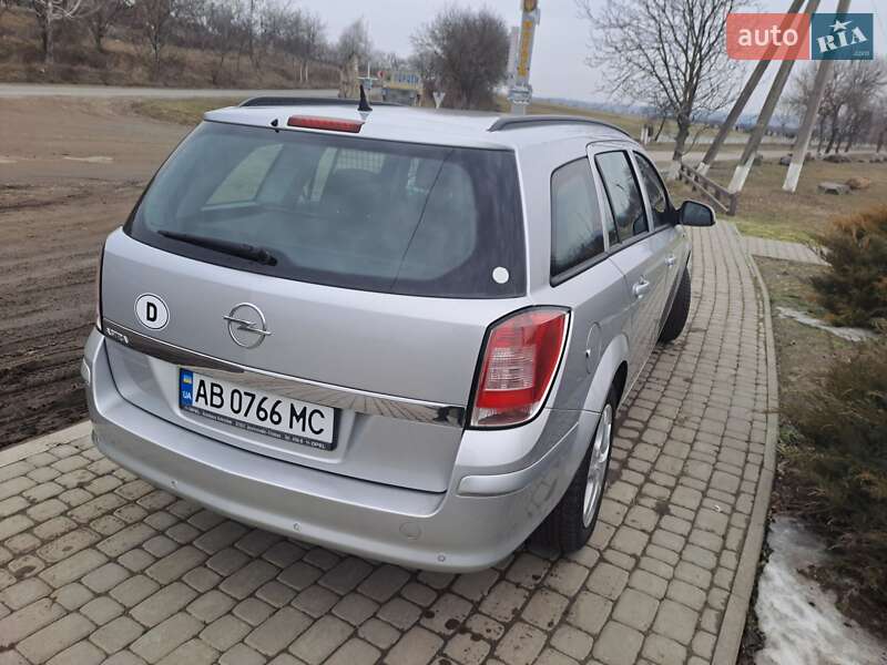 Универсал Opel Astra 2009 в Виннице