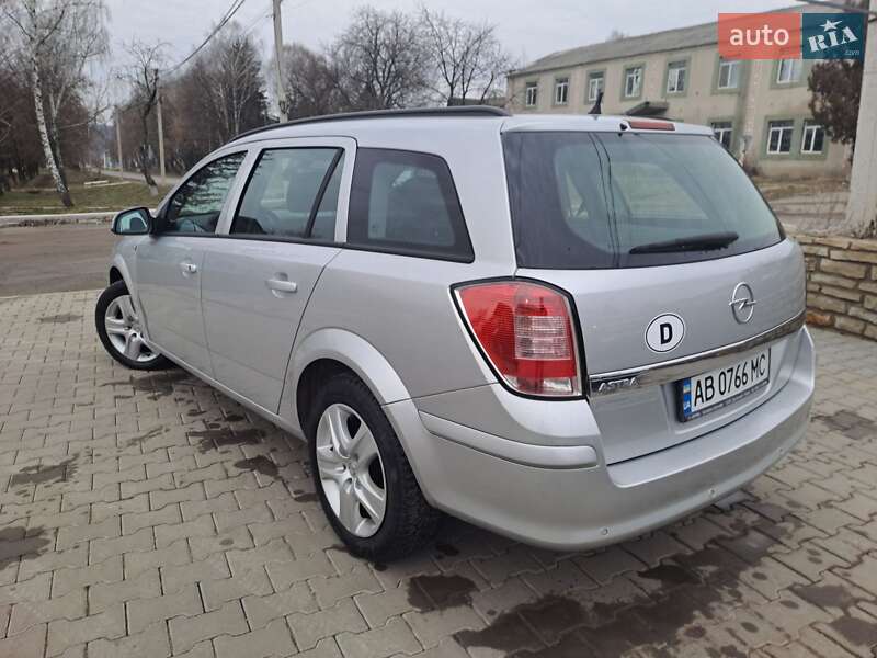Универсал Opel Astra 2009 в Виннице