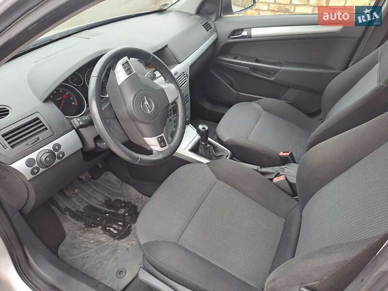 Универсал Opel Astra 2009 в Виннице