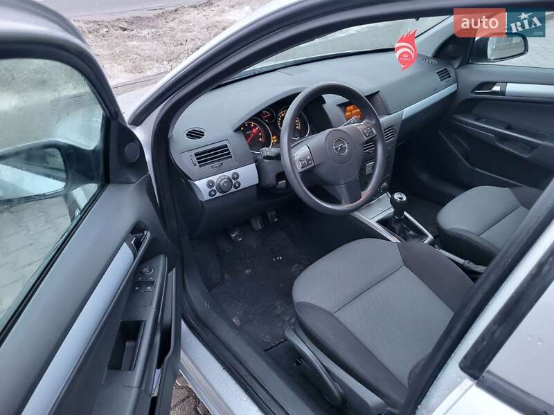Универсал Opel Astra 2006 в Луцке фото 8 Универсал Opel Astra 2006 в Луцке