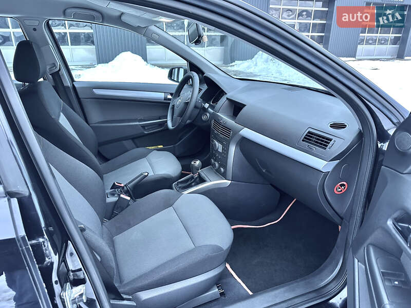 Універсал Opel Astra 2006 в Києві