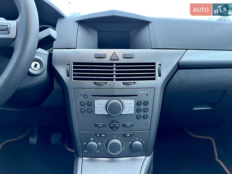 Універсал Opel Astra 2006 в Києві