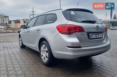 Универсал Opel Astra 2011 в Хмельницком