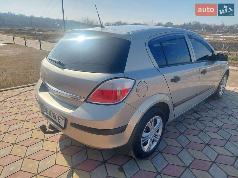 Хетчбек Opel Astra 2006 в Миколаєві