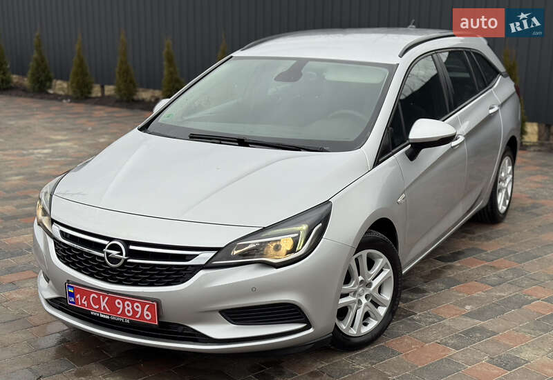 Универсал Opel Astra 2018 в Ивано-Франковске
