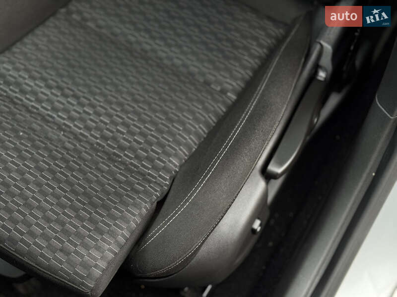 Универсал Opel Astra 2018 в Ивано-Франковске