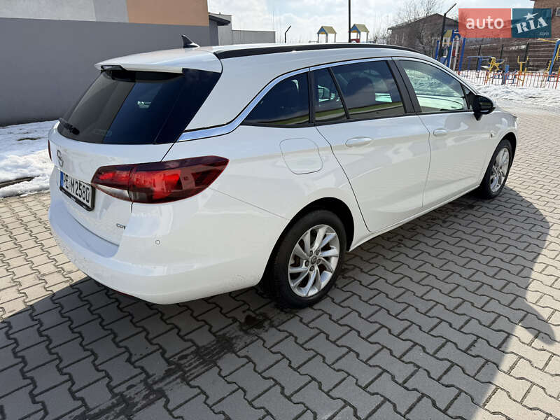 Универсал Opel Astra 2018 в Хмельницком