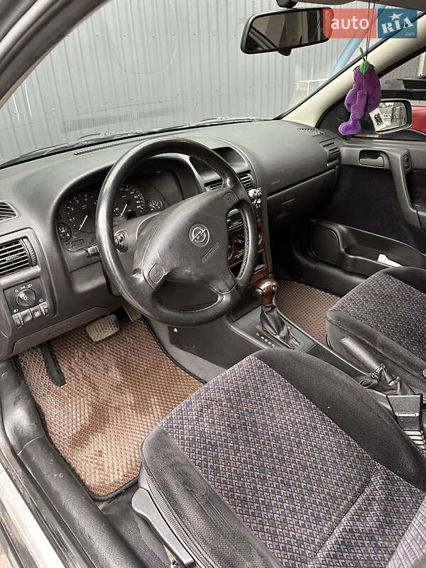 Хэтчбек Opel Astra 1998 в Днепре