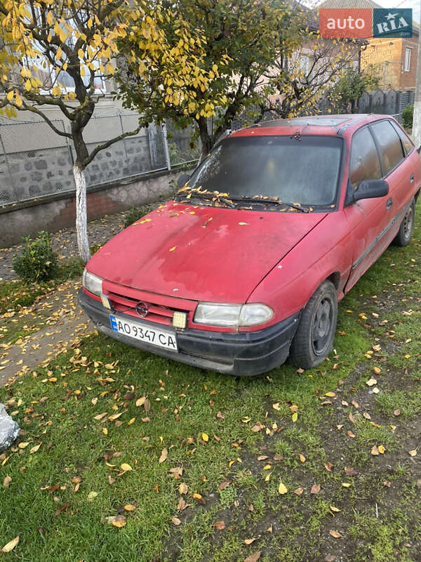 Универсал Opel Astra 1993 в Ужгороде