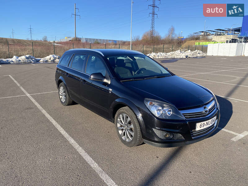 Універсал Opel Astra 2010 в Рівному фото 6 Універсал Opel Astra 2010 в Рівному