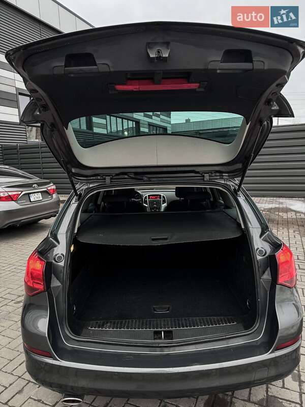 Универсал Opel Astra 2012 в Черкассах