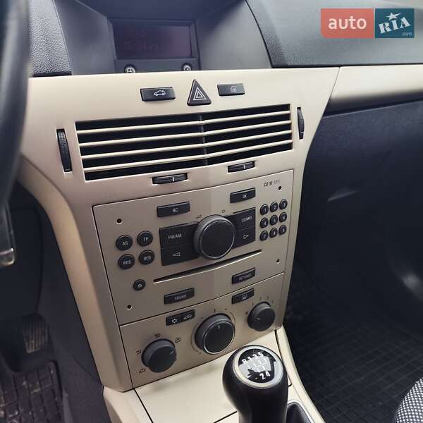 Седан Opel Astra 2009 в Белой Церкви фото 39 Седан Opel Astra 2009 в Белой Церкви