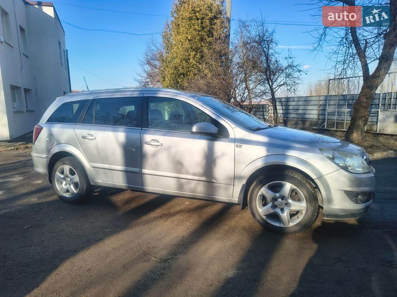 Универсал Opel Astra 2007 в Львове