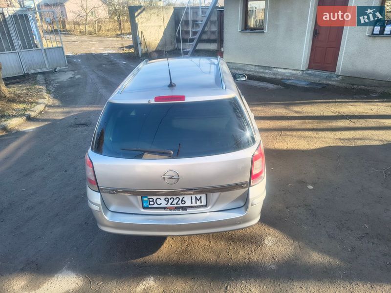Универсал Opel Astra 2007 в Львове