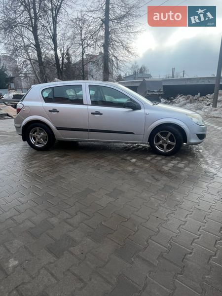 Хэтчбек Opel Astra 2007 в Тернополе фото 2 Хэтчбек Opel Astra 2007 в Тернополе