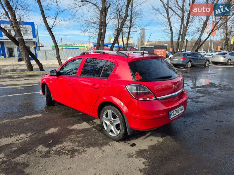 Хетчбек Opel Astra 2012 в Черкасах