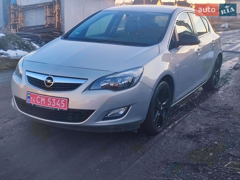 Хэтчбек Opel Astra 2009 в Виннице