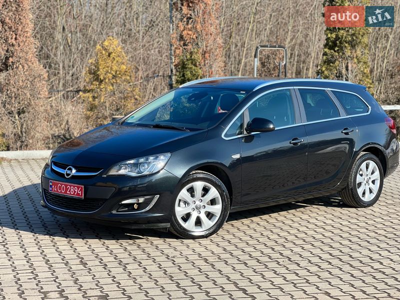 Универсал Opel Astra 2014 в Ивано-Франковске
