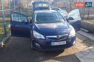 Хэтчбек Opel Astra 2011 в Новом Роздоле
