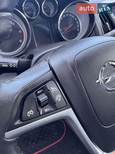 Универсал Opel Astra 2013 в Луцке