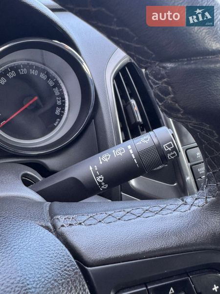 Универсал Opel Astra 2013 в Луцке