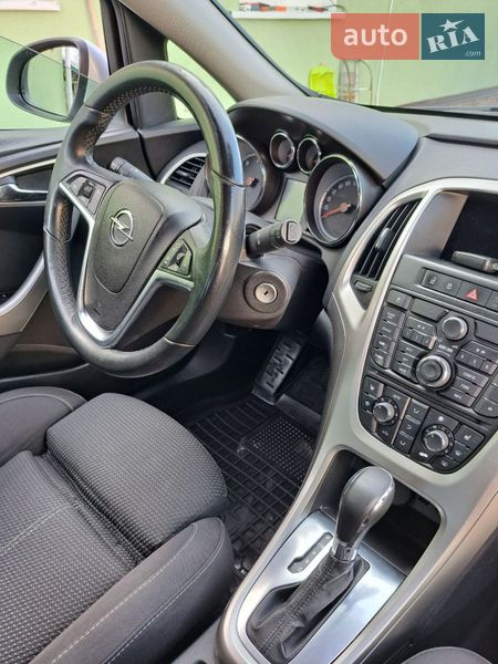 Універсал Opel Astra 2011 в Вишнівці
