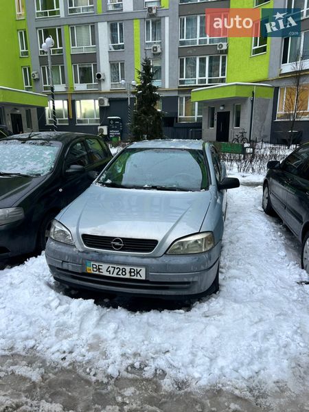 Седан Opel Astra 2005 в Ірпені