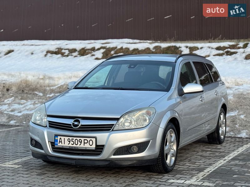 Універсал Opel Astra 2008 в Тернополі