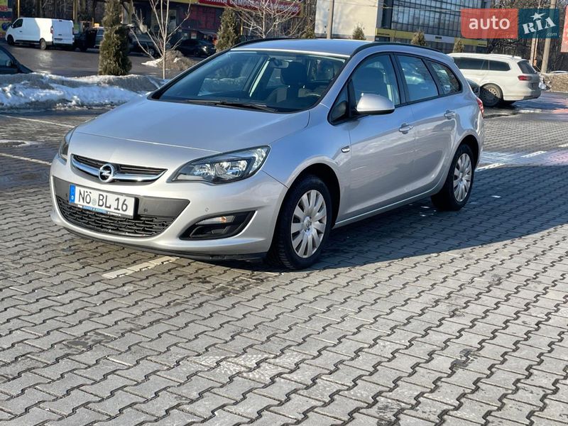 Универсал Opel Astra 2013 в Тернополе