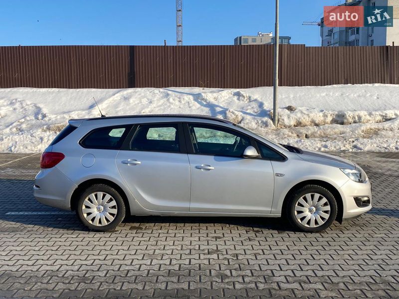 Универсал Opel Astra 2013 в Тернополе