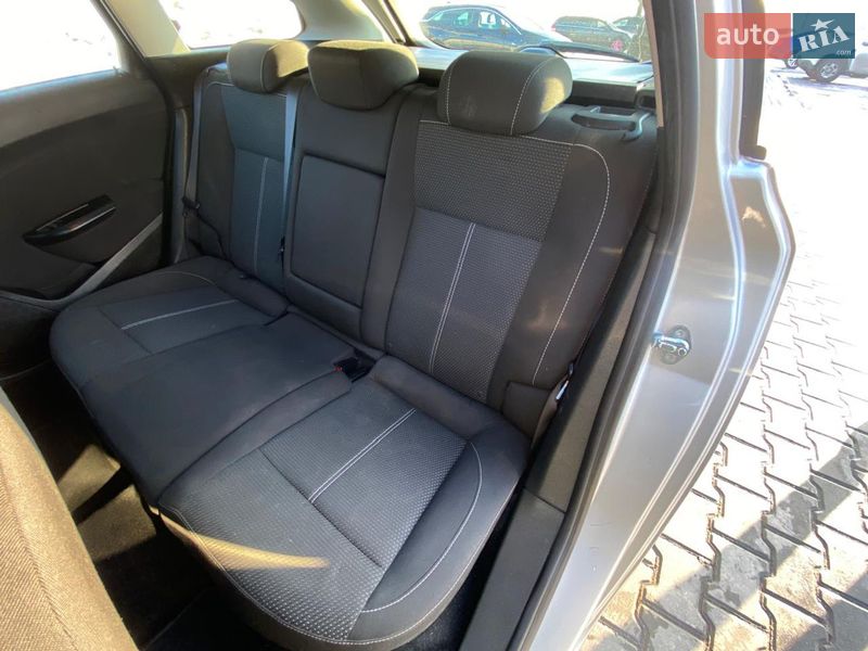 Универсал Opel Astra 2013 в Тернополе