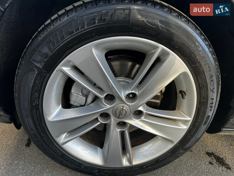 Универсал Opel Astra 2012 в Обухове