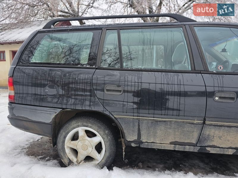 Універсал Opel Astra 1992 в Шаргороді
