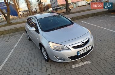 Универсал Opel Astra 2010 в Хмельницком