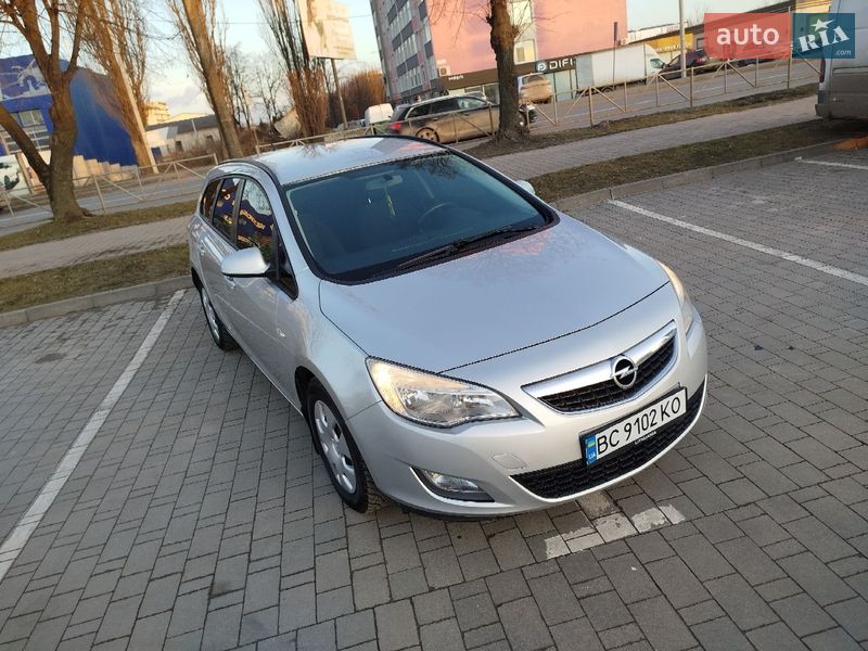 Opel Astra 2010