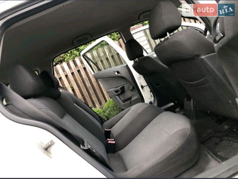 Универсал Opel Astra 2006 в Богородчанах