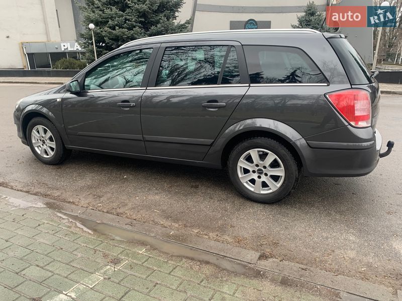Универсал Opel Astra 2009 в Запорожье