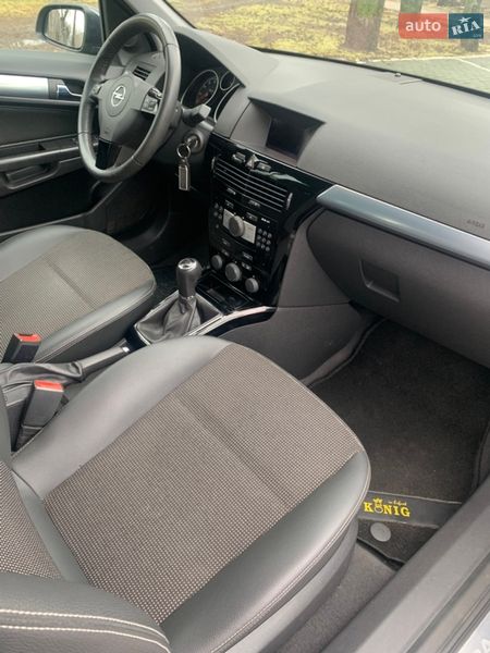 Универсал Opel Astra 2009 в Запорожье