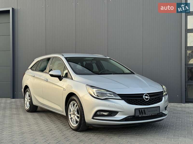 Універсал Opel Astra 2017 в Луцьку